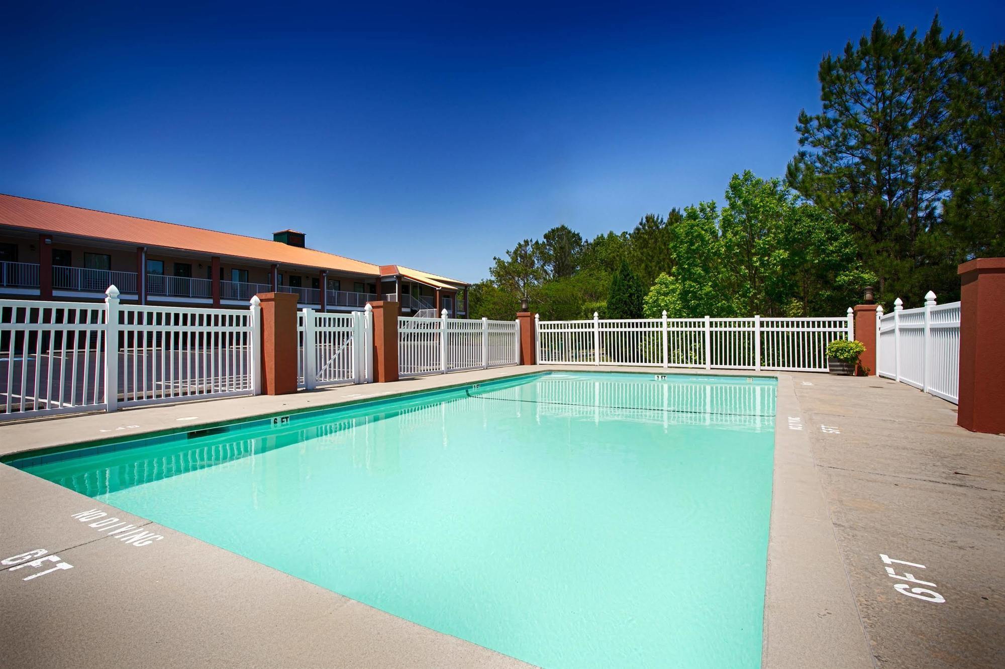 Red Roof Inn & Suites Rom Exterior foto